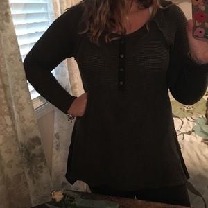 BLU•PEPPER, Dark Green/Black Sweater w/ Buttons